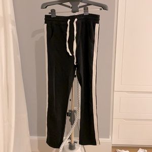 straight leg sweatpant